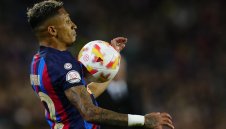 В Париж отказали сензационна оферта от Барса за Мбапе