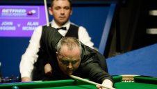 Не може да бъде! "Старчето" Макманас обърна Хигинс и се класира на полуфиналите!