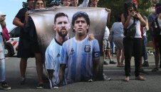 Линекер: Не видях по-добри от Марадона и Меси в живота си