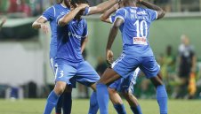 Левски чака двама нови до седмица