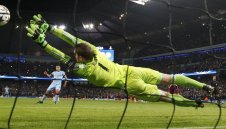 Нойер: Меси и Кристиано имат предимство