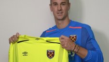 Официално: Уест Хям привлече Джо Харт