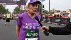 92-годишна баба завърши маратон