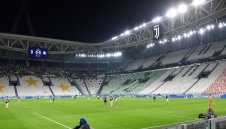 Букмейкърите със стотици милиони загуби на месец заради коронавируса