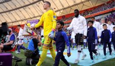 Скандално: Политици притискали Бундестима за лентата "One Love"