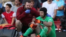 Петер Чех пред завръщане в Челси