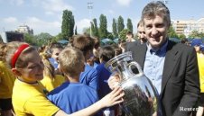 Шукер: Можем да бием Италия