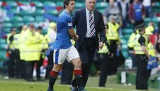 Лудата глава Бартън се завръща във Висшата лига