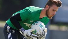 Жозе: Де Хеа остава на 100% в Юнайтед