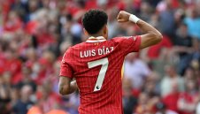 Баварците се доближават до звезда на Ливърпул с подобрена оферта