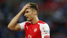 Жиру избухна: Стига сте говорили за прическата ми