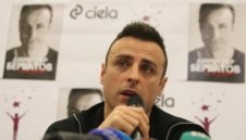 Бербатов: Ман Юнайтед дебне и е готов на изненади