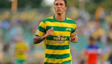 Ботев (Пд) готви трансферна бомба, ще връща Жоро Метъла в България