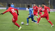 В Гана разкриха шокиращата заплата на Насиру Мохамед в Левски