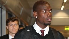 Погба и Лукаку пристигнаха с Юнайтед в Австралия