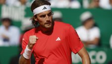 Стефанос Циципас триумфира в Монте Карло