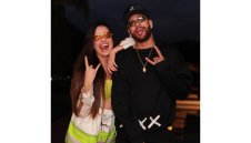 Неймар се забавлява с гримьорка от Бразилия