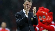 Режат алчния Ван Гаал за треньор на Белгия