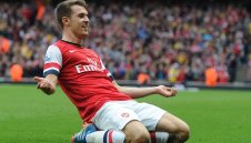 Арсенал вдига заплатата на Рамзи
