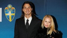 Златан Ибрахимович загази заради мацки по бански в Лас Вегас