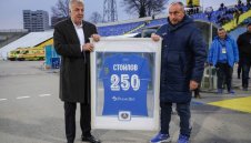 Кой ще смени Мъри Стоилов начело на Левски? Сираков даде отговор