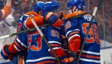 40-годишен приближи Едмънтън на победа от финала за купа Стенли