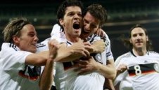 Германия издрапа до четвъртфиналите след 1:0 над Австрия