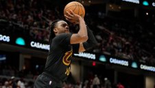 Кливланд и Тъндър останаха без загуба в НБА