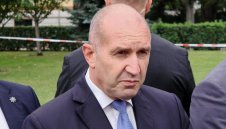 И президентът Радев с почести към "лъвовете" на България