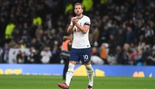 Хари Кейн класира Тотнъм