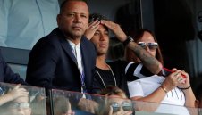 Неймар-старши: ПСЖ е риск за сина ми, никой не му гарантира Златната топка