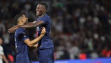 Расистки скандал във Франция! ПСЖ брани своя звезда