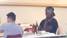 Издънката Балотели си търси отбор с цигара в устата + СНИМКА