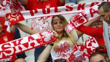 Поляци се скриха, за да не ядат бой