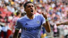 Барса ще официализира скоро интереса си към Рафиня