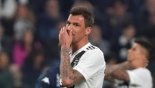 Фиорентина връща Манджукич в Италия