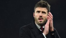 Бивш халф на Червените дяволи е фаворит за Мидълзбро