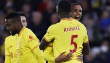 Ливърпул се измъкна срещу Саутхемптън и запази интригата за последния кръг