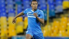 Двама титуляри на Левски аут за Славия