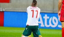 Нов провал! България игра почти цял мач с човек повече, но се издъни в Литва + ВИДЕО