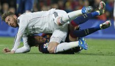 Барса готви удар по Реал, взима Серхио Рамос?