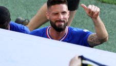 Жиру: „Лил вероятно ще бъде последната спирка в кариерата ми“