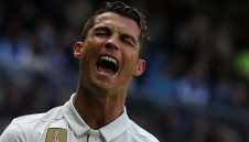 Реал се поизмъчи, но се справи с Алавес – 3:0