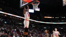 Забивка в последната секунда донесе победа на Маями