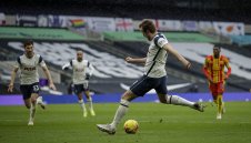 Специалния призна: Зависим много от Хари Кейн