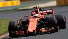 Пак проблеми! Макларъна се счупи след 2 обиколки на тестовете