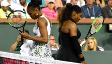 Винъс изхвърли Серина в дербито на сестрите в Индиън Уелс + ВИДЕО