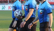 Вижте съдиите на първите мачове от плейофите