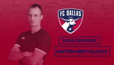 Недялков с асистенция пи класически успех на Далас