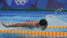 Какво плуване! Миладинов се класира за полуфинал в Токио